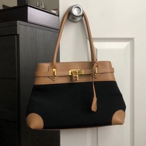 MOVING SALE Ashneil bag